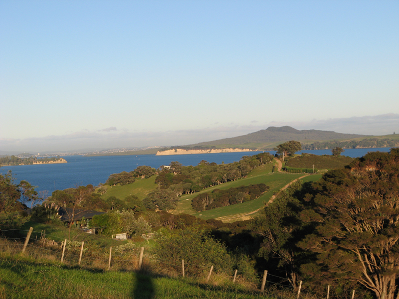 Top Location Lifestyle Block Picture 2