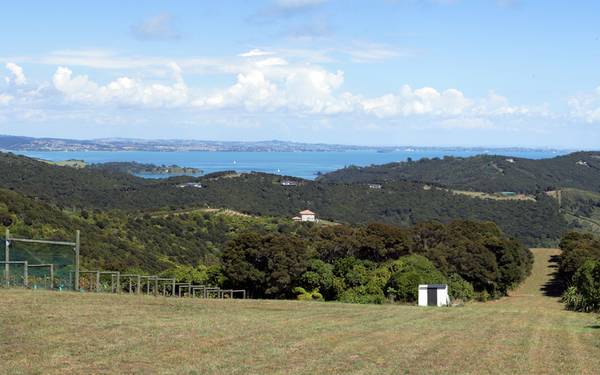 SWEEPING SEA VIEWS - ONETANGI Picture 3