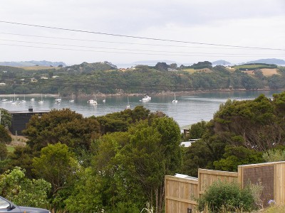 TWO WAY SEA VIEWS,
ONEROA HEIGHTS Picture