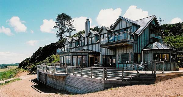 WAIHEKE PONDEROSA - AWAAWAROA Picture 1