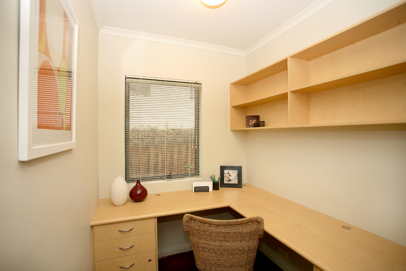 NUMBER 1 SAYS IT ALL!
UNFURNISHED APARTMENT Picture 3