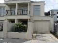 EXECUTIVE STYLE 3 BEDROOM TOWNHOUSE CLOSE TO BAY ST SHOPS & TRAIN STATION.
UNDER APPLICATION. Picture