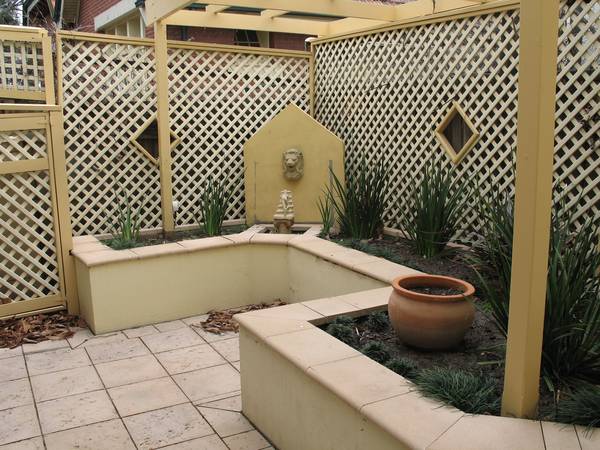 PRIME LOCATION Picture 2