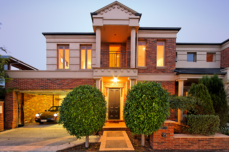 THE BEST IN LIFESTYLE! Picture 1