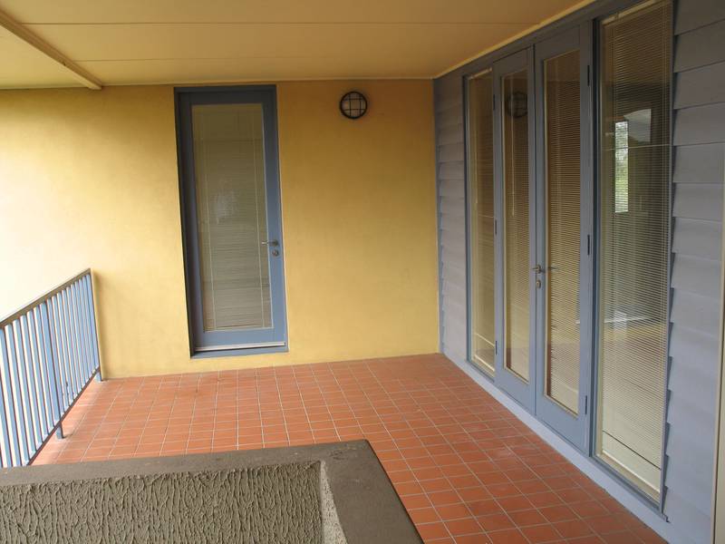 UNIQUE TRANQUIL SETTING CLOSE CHAPEL STREET & TRANSPORT Picture