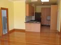 EXCELLENT FAMILY RESIDENCE CLOSE, TRANSPORT, SHOPS, PARK Picture