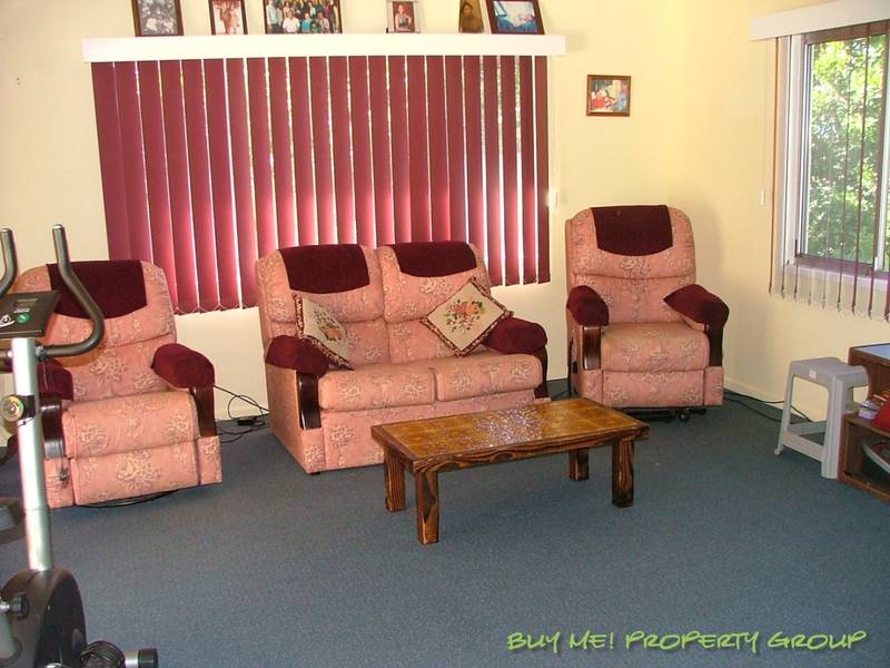 High on the Hill - UNDER CONTRACT! Picture 2