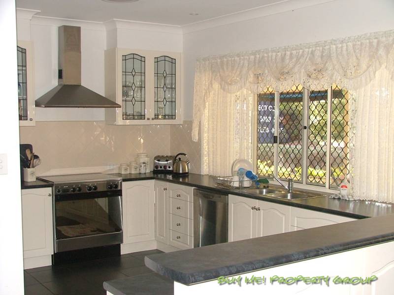 EXCEPTIONAL QUALITY INSIDE Picture 3