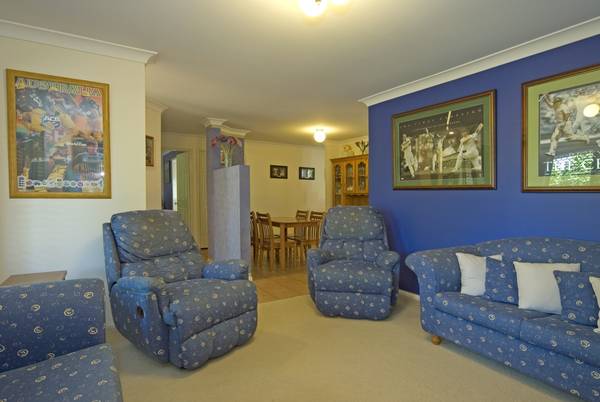 I'm Including the Outdoor Spa Too!! OPEN HOME SAT 10.00AM-10.30AM Picture 3