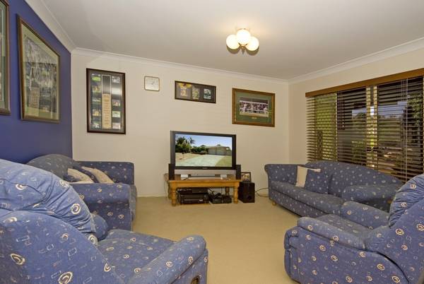 I'm Including the Outdoor Spa Too!! OPEN HOME SAT 10.00AM-10.30AM Picture 2