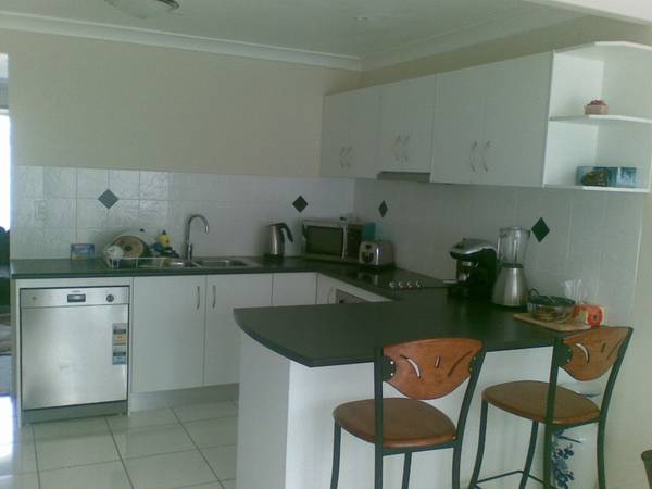 Fabulous Townhouse in Logan Central - OWNER WANTS IT SOLD Picture 1