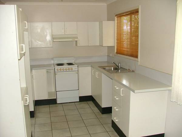 MOTIVATED SELLER PRICE REDUCED TO $349,900 - OPEN FOR INSPECTION SATURDAY 10.00 - 10.30AM Picture 3