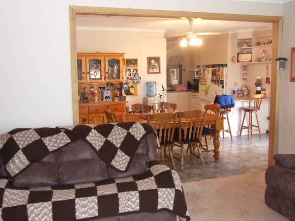 Country Living Picture 3