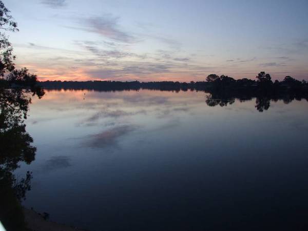 BREATHTAKING WATERFRONT APARTMENTS Picture 1