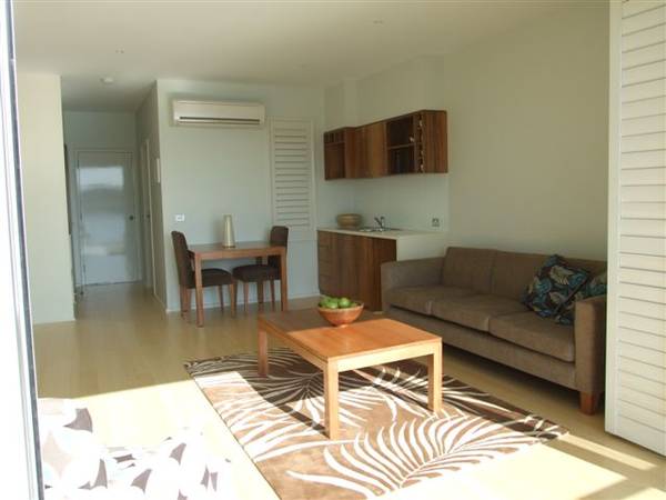 BREATHTAKING WATERFRONT APARTMENTS Picture 2