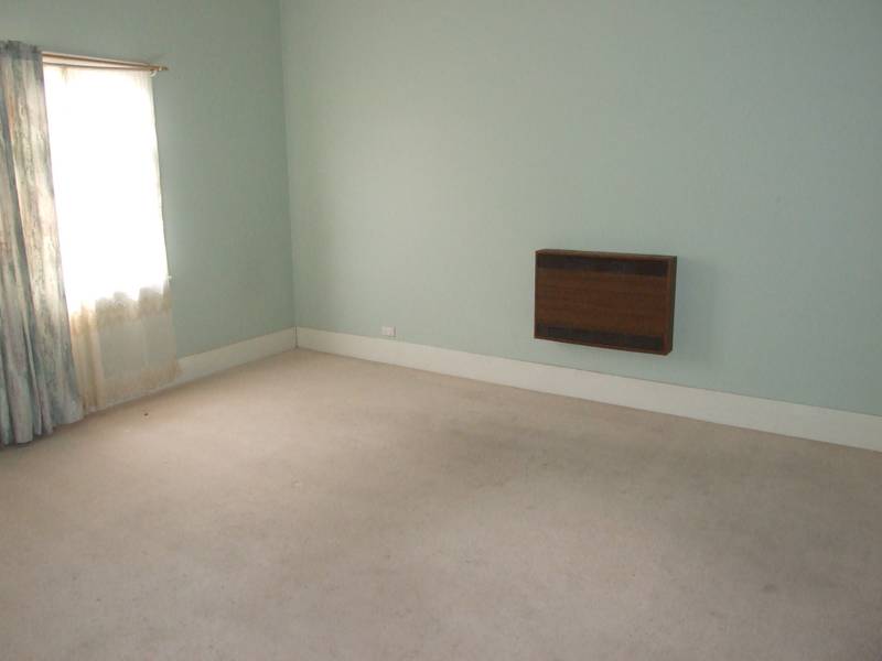 Ideal First Home Picture 3