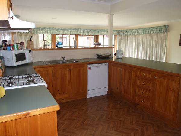 Impressive Family Home Picture 3