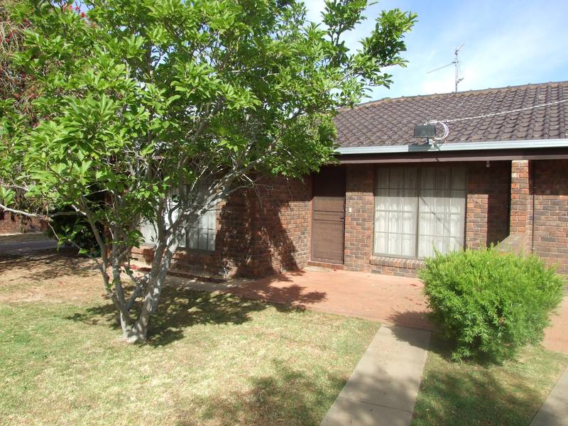 2 Bedroom Unit Opposite Lake Bartlett Picture 1