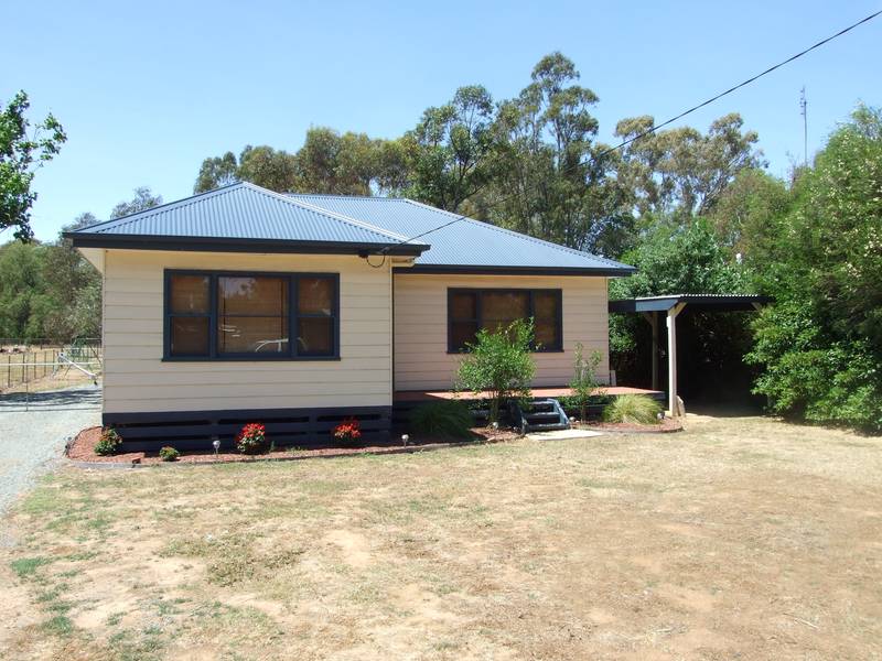 Renovated Home Close To River Picture 1