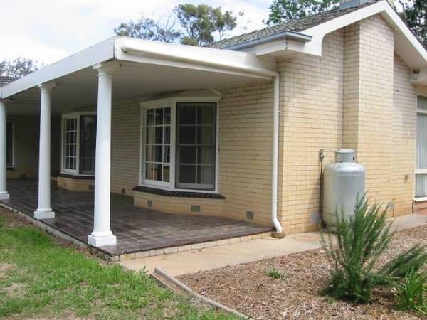 Lovely Family Home Picture 1