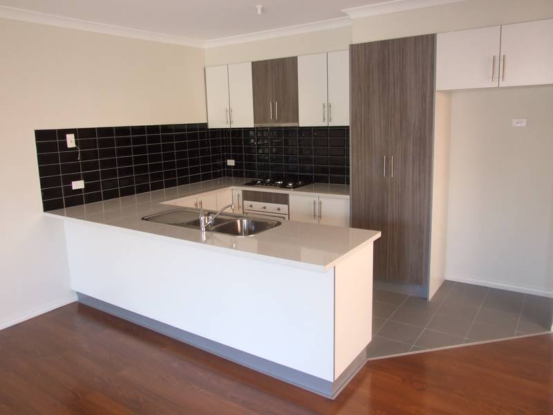 4 Townhouses - You Choose Picture 2