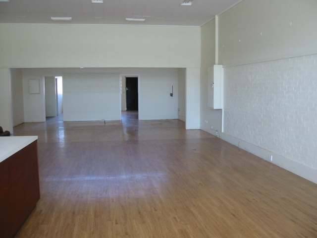 CENTRAL BUSINESS LOCATION Picture 2