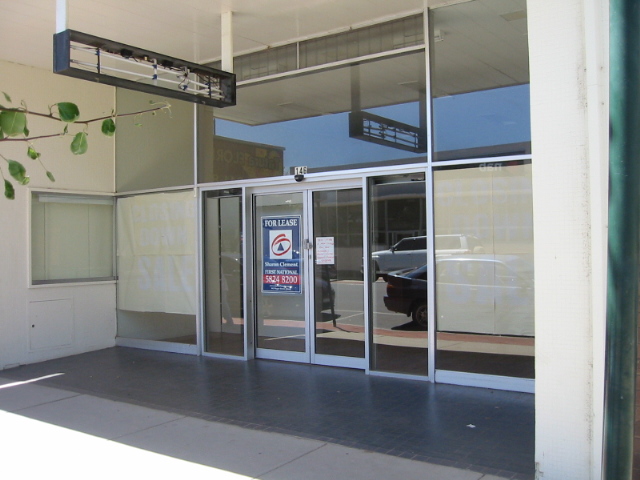 CENTRAL BUSINESS LOCATION Picture 1