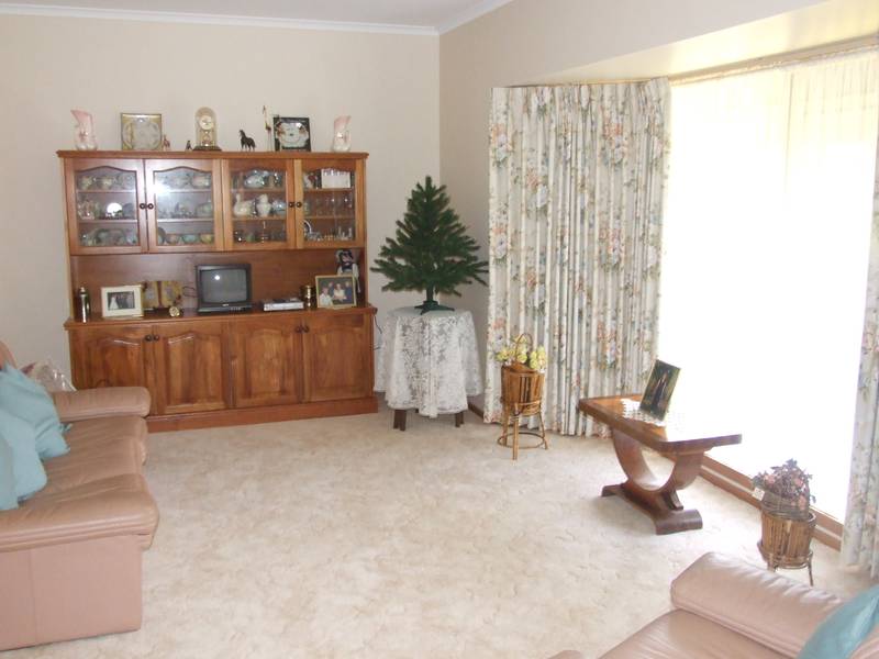 Simply Outstanding Picture 3