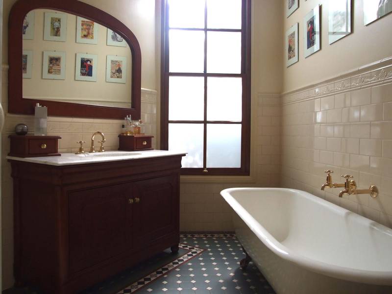 Rare Central Beauty Picture 3