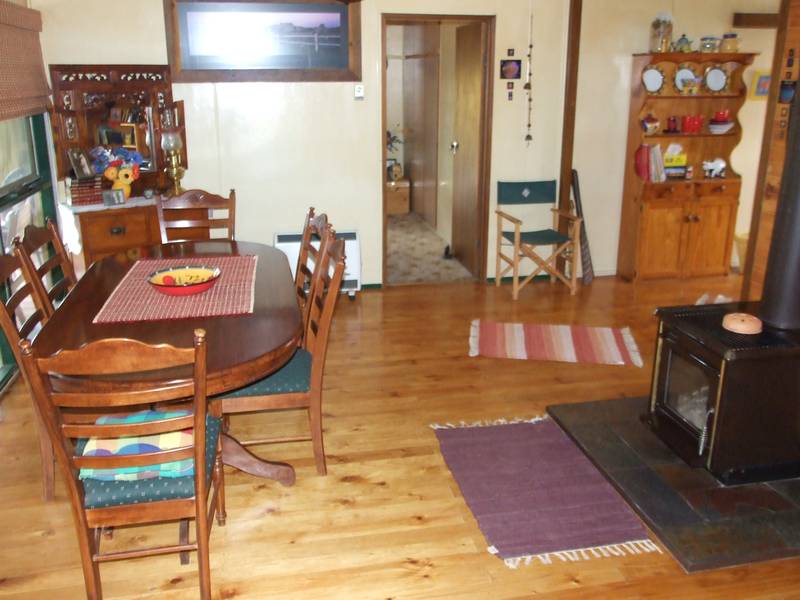 Set In The Heart Of Town Picture 3