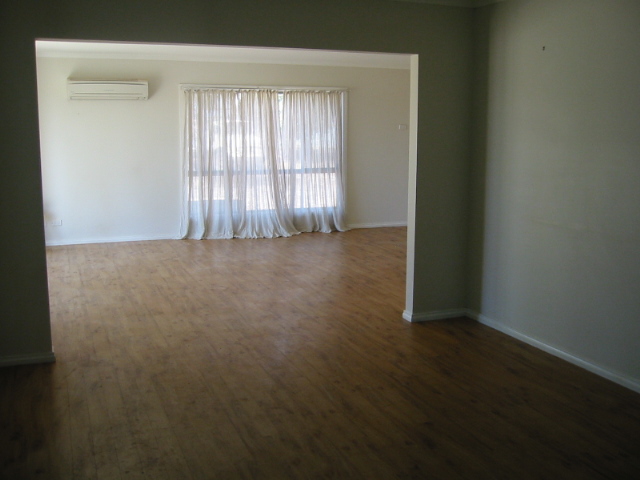 Modern Living - Country Setting Picture 3