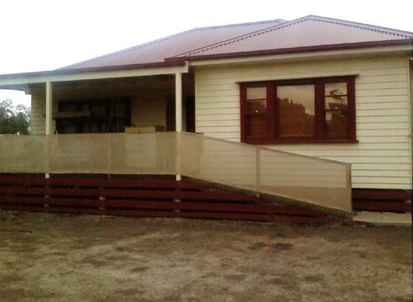 Stylish Living 1/2 acre Picture 1