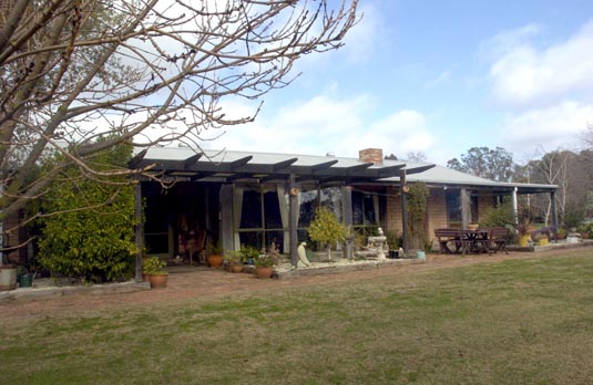 PEACEFUL HIDEAWAY Picture 1