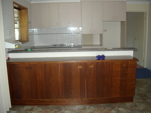 GOULBURN WEIR/LAKE NAGAMBIE SECLUSION ON 1 ACRE Picture 2