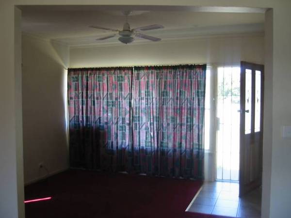 FRESH & MODERN!!! Picture 3