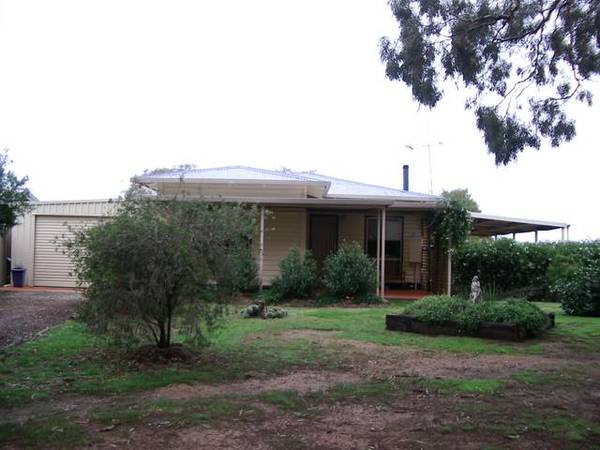 RURAL OUTLOOK!!! Picture 3