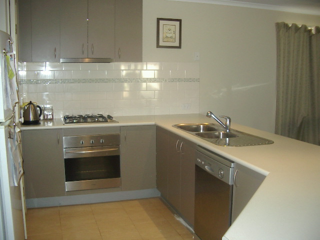 IMPRESSIVE FAMILY HOME Picture 2