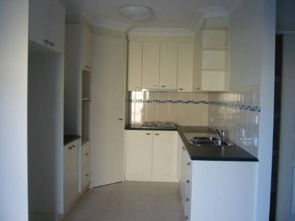 Modern Townhouse Picture 2