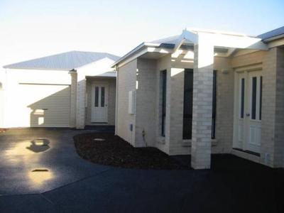 Modern Townhouse Picture