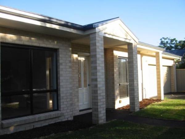 INVEST OR OCCUPY NEAR HOSPITAL Picture 1