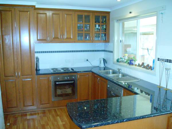 Immaculate 9 Acre Lifestyle Property Picture 2