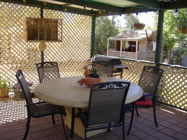 Peaceful Family home 15 minutes from Clare Picture 3