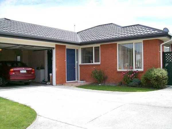 Very Desirable As New. Picture 1