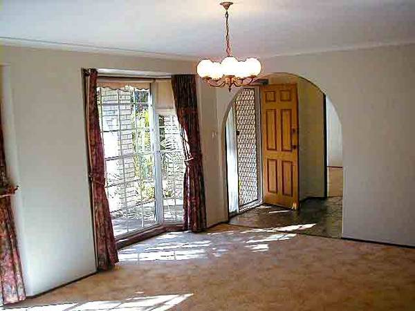 BEAUTIFUL FAMILY HOME Picture 3