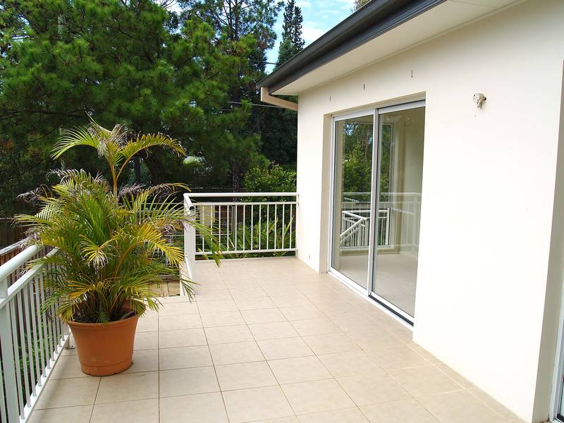 <center><b><font size=3>ONE LEVEL LUXURY</font size></b></center> Picture 2