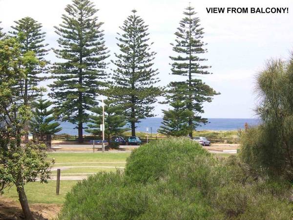 CHECK OUT THE SURF FROM YOUR BALCONY! Picture 1