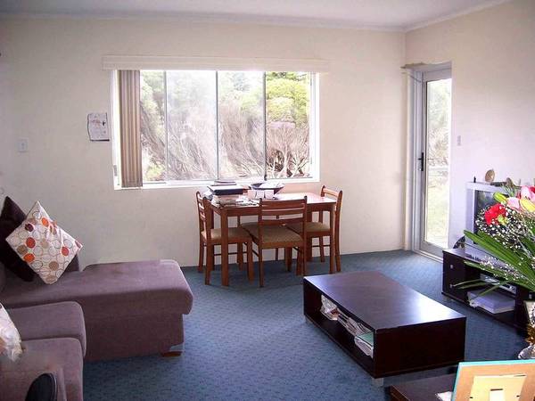 CHECK OUT THE SURF FROM YOUR BALCONY! Picture 2