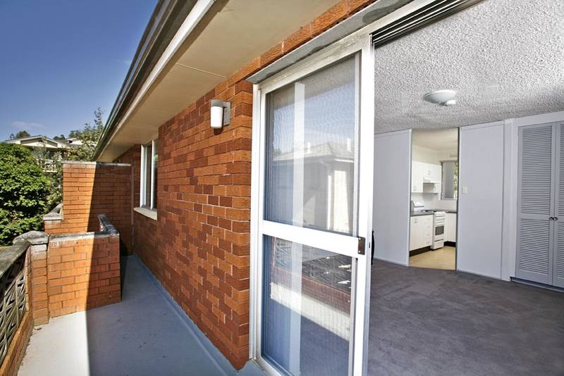 Great Location***********LEASED************* ANOTHER WANTED Picture 2