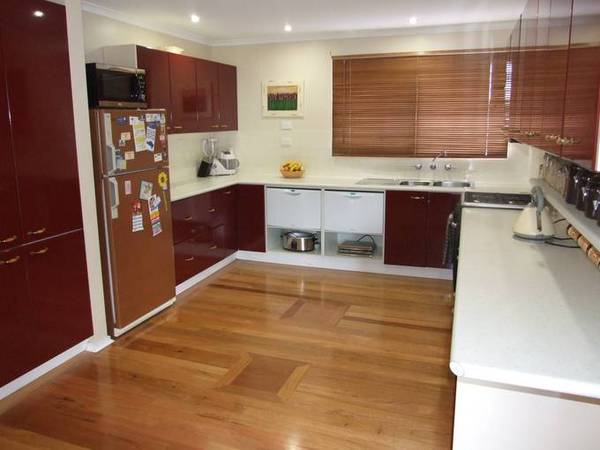 Renovated From Top To Bottom Picture 2