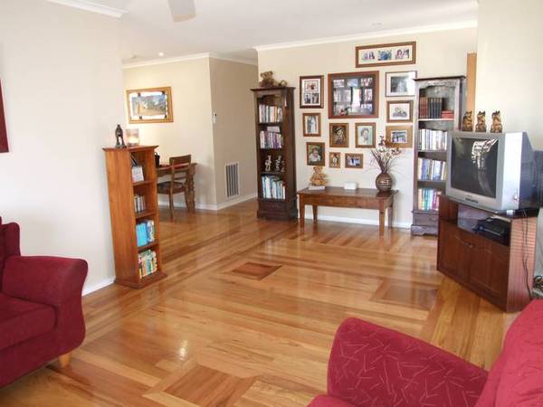 Renovated From Top To Bottom Picture 3